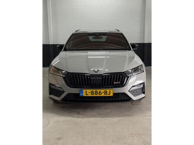 Skoda OCTAVIA Combi 1.4 TSI RS iV Bns 1e Eig! Keyless, Virt. Cockpit, Elktr klep, Ca
