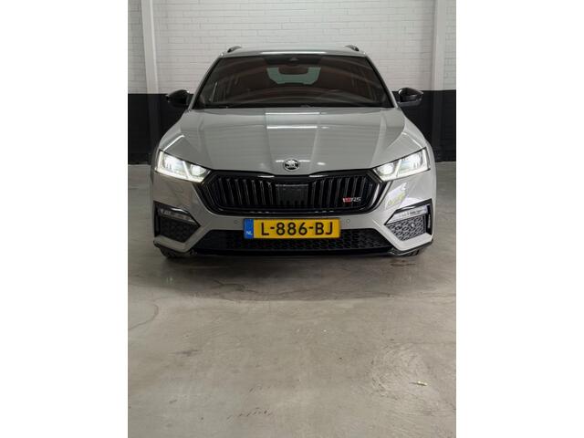 Skoda OCTAVIA Combi 1.4 TSI RS iV Bns 1e Eig! Keyless, Virt. Cockpit, Elktr klep, Ca