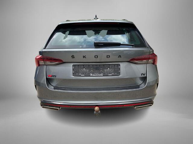 Skoda OCTAVIA 1.4 TSI 245pk DSG iV PHEV RS Business · Trekhaak inklapbaar · Head-Up Display · Canton Audio · Keyless · Stuur- & Stoelverwarming · Elek. Achterklep · Zwart Optiek ·