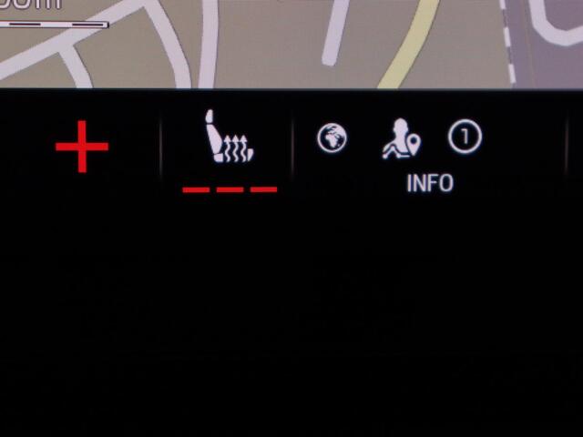 Skoda OCTAVIA 1.0 TSI Business Edition | Stoelverwarming | Trekhaak | Camera | Carplay | Navigatie | 17'' | Cruise control | DAB | Digital Cockpit | Parkeerhulp | Climate control