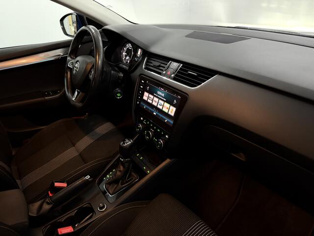 Skoda OCTAVIA Combi 1.0 TSI Greentech Style Business Panoramadak, Navi, Parkeersensoren, Keyless start, Cruise control, Stoelverwarming, A start stop, Lichtmetalen velgen