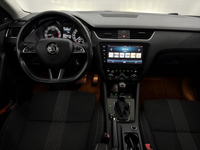 Skoda OCTAVIA Combi 1.0 TSI Greentech Style Business Panoramadak, Navi, Parkeersensoren, Keyless start, Cruise control, Stoelverwarming, A start stop, Lichtmetalen velgen