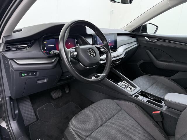 Skoda OCTAVIA Combi 1.4TSI iV PHEV Hybrid Apple Carplay Android Auto Navi* Ecc Cruise Control Virtual Cockpit Pdc Business Edition Lmv Led Isofix DAB Keyless-go Rijstrooksensor WiFi