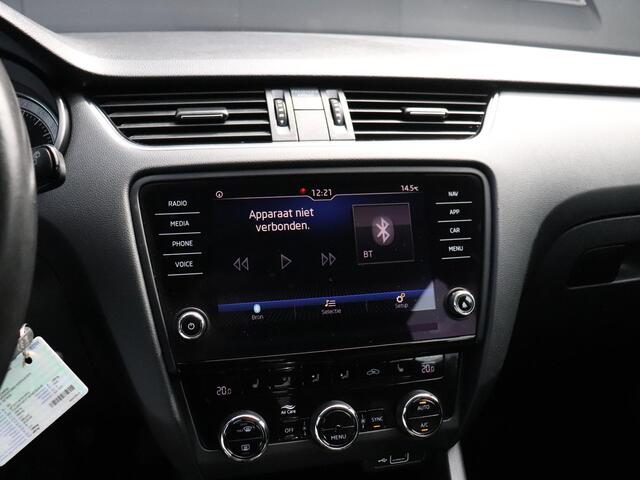 Skoda OCTAVIA Combi 1.0 TSI Greentech Ambition Business | DSG | STOELVERW. | PDC | APPLE CARPLAY | CRUISE | NAVI |