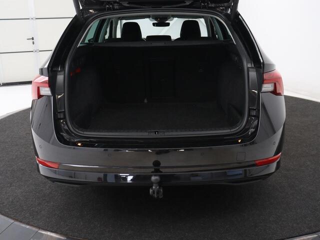 Skoda OCTAVIA 1.0 e-TSI Business Edition | Trekhaak | Adaptive cruise | Carplay | Navigatie | Keyless | Full LED | Parkeerhulp | Virtual Cockpit | Climate control