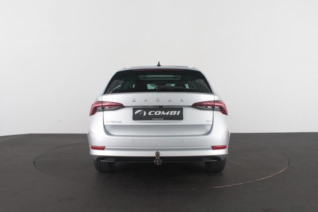 Skoda OCTAVIA Combi 1.4 TSI iV PHEV Style > Plug in Hybride/Pano.dak/Trekhaak/Winterpakket...