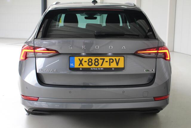 Skoda OCTAVIA Combi 1.5 e-TSI Business Edition Navigatie | Adaptieve Cruise Control | Parkeersensoren