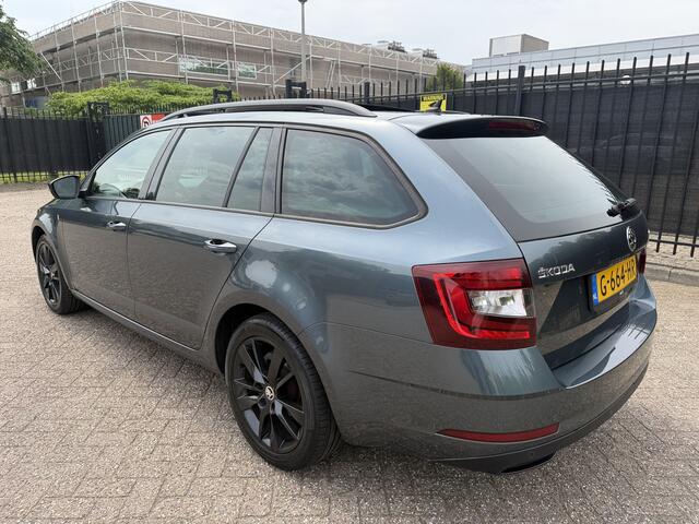 Skoda OCTAVIA Combi 1.5 TSI DSG Greentech Sport Business Pano/Carplay/Stoelverw