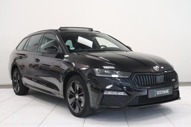 Skoda OCTAVIA Combi 1.4 TSI RS iV PHEV Business | Panoramadak | Camera | Adaptieve cruise | Sportstoelen | SoH 95,5% |