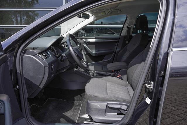 Skoda OCTAVIA Combi 1.0 TSI 116PK Style Business Trekhaak|Xenon|Gewoon goed|