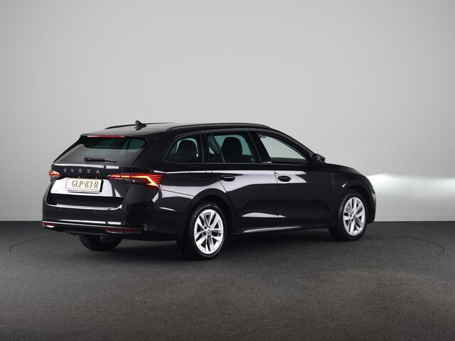 Skoda OCTAVIA Combi 1.5 TSI Business Edition Plus 115 pk | Verlengde garantie | Navigatie | Parkeersensoren | Achteruitrijcamera | Keyless | Adaptieve cruise control |