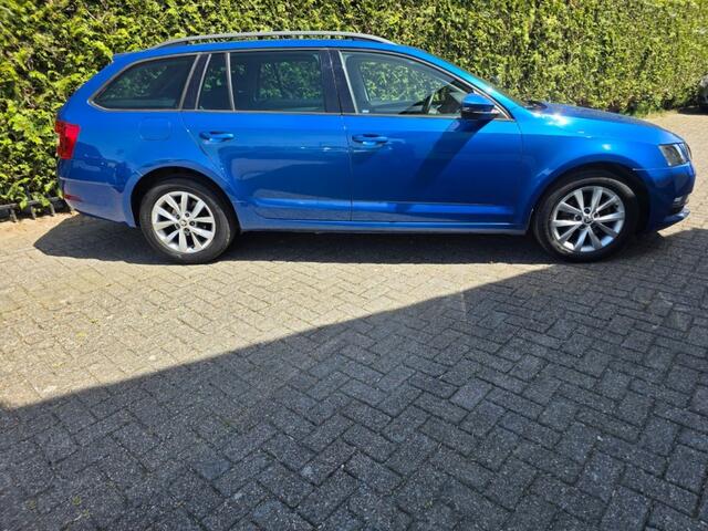Skoda OCTAVIA 1.0 TSI Greentech Business Edition