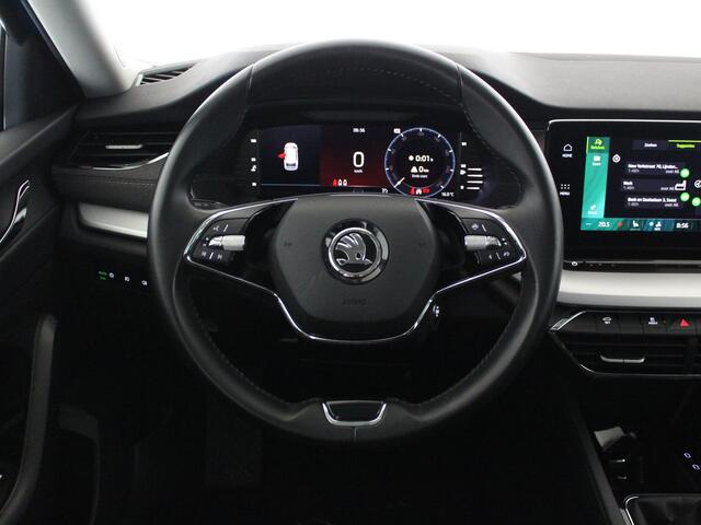 Skoda OCTAVIA Combi 1.5 TSI First Edition | Navi | Clima | Trekhaak |