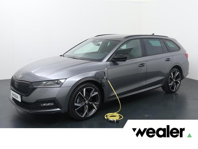 Skoda OCTAVIA Combi 1.4 TSI iV PHEV Sportline Business | 204 PK | Automaat | 19" LM velgen | Head-up display | Achteruitrijcamera | Matrix LED koplampen |