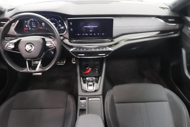 Skoda OCTAVIA Combi 1.4 TSI iV PHEV Sportline Business | Panoramadak | Camera | Memory | SoH 91,6% | Matrix LED |