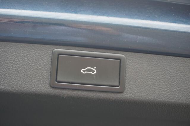 Skoda OCTAVIA Combi 1.0 e-TSI AUTOMAAT Business Edition | TREKHAAK | ACC |