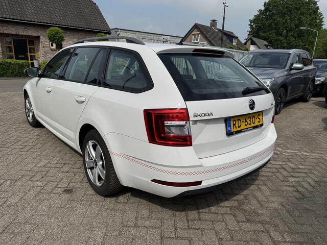 Skoda OCTAVIA Combi 1.6 TDI Greentech Ambition Business DSG Automaat | Clima | Navi | B