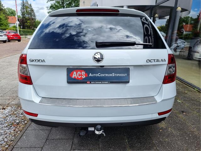 Skoda OCTAVIA Combi 1.0 TSI Greentech Ambition Business | Camera | PDC | Climate | Topstaat!