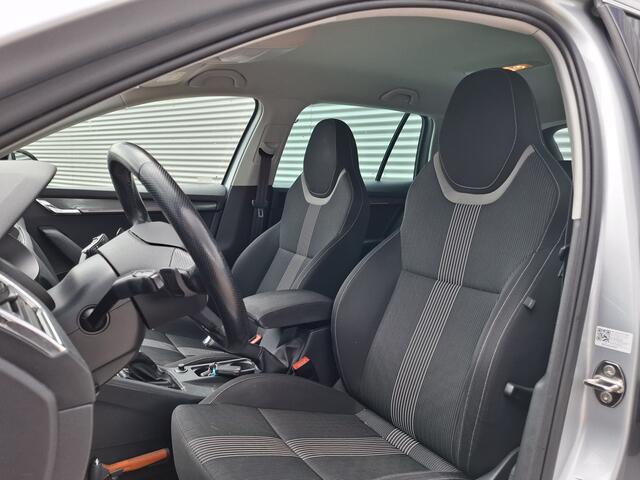 Skoda OCTAVIA Combi 1.5 TSI Greentech Style Business | Nieuw Binnen! | Automaat | Stoelverwarming | Trekhaak