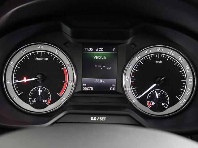 Skoda OCTAVIA Combi 1.5 TSI Greentech Business Edition Plus | Schuif-Kantel dak | Camera | Trekhaak!
