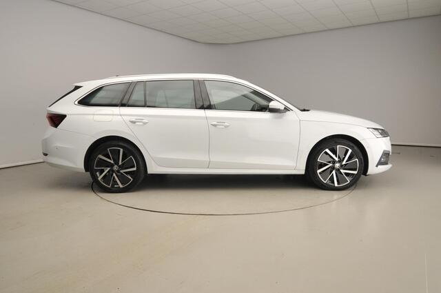 Skoda OCTAVIA Combi 1.4 TSI iV PHEV Business Edition Plus | HUD | Stoel / Stuur / Achterbank verwarmd