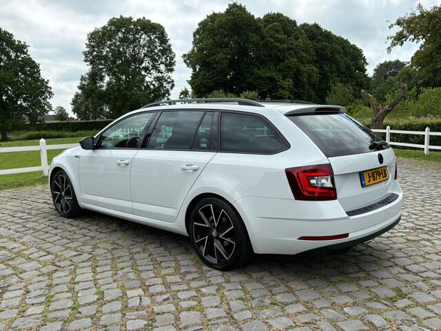 Skoda OCTAVIA Combi 1.5 TSI SportLine Carplay NAVI Sfeerverlichting