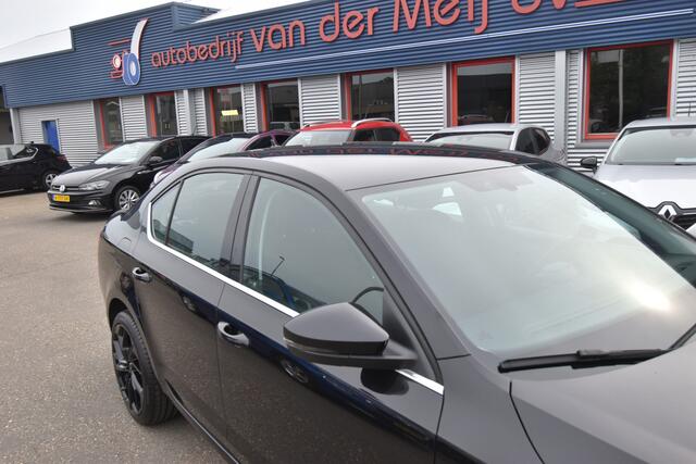 Skoda OCTAVIA 1.0 TSI Greentech Business Edition ,TREKHAAK , CLIMATR , CR CONTR , NAVI , LED KOPL , LMV18 ,