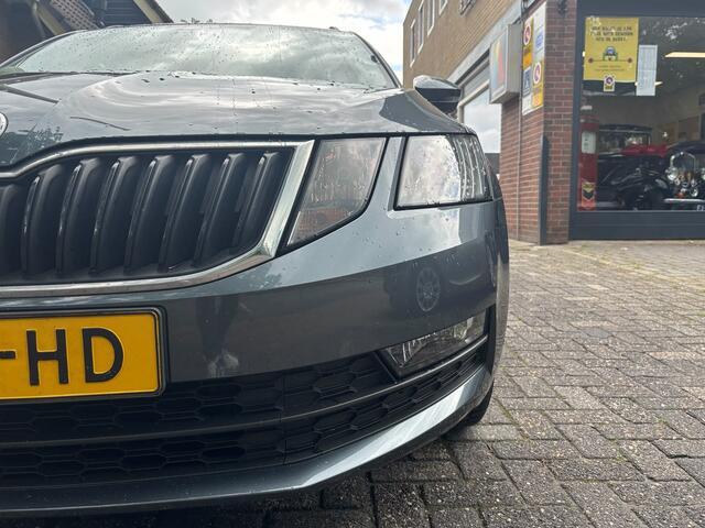 Skoda OCTAVIA Combi 1.0 TSI Greentech Business Edition