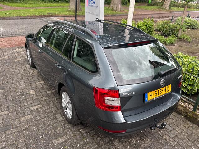 Skoda OCTAVIA Combi 1.0 TSI Greentech Business Edition