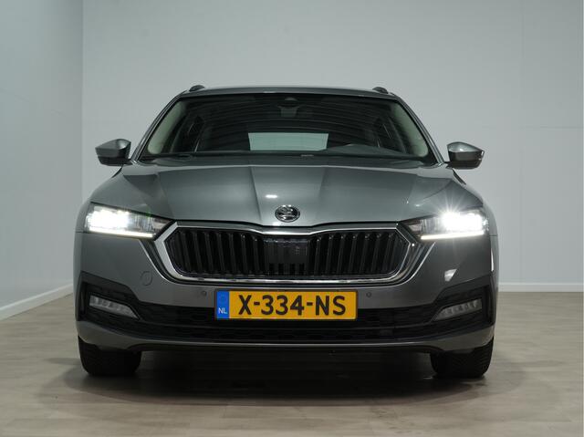 Skoda OCTAVIA Combi 1.0 e-TSI 110pk DSG Business Edition Trekhaak Navigatie Keyless Lm Velgen 248