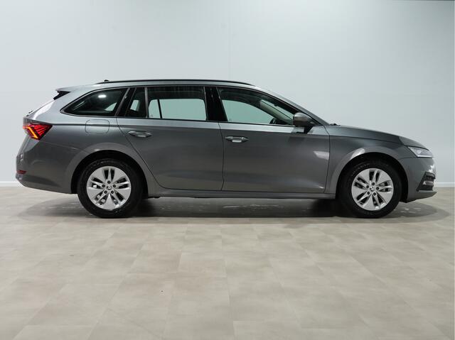Skoda OCTAVIA Combi 1.0 e-TSI 110pk DSG Business Edition Trekhaak Navigatie Keyless Lm Velgen 248
