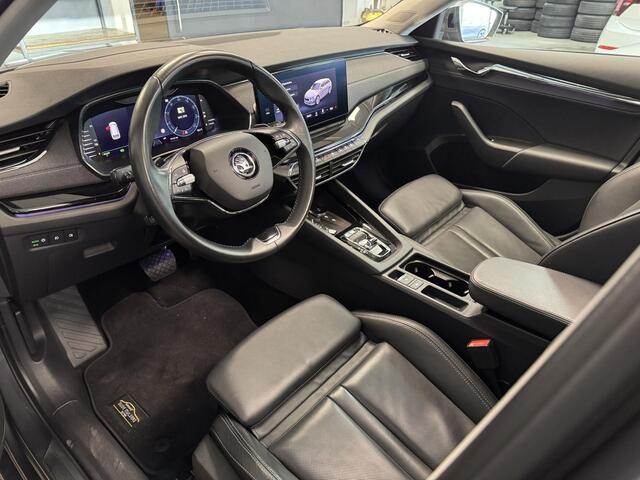 Skoda OCTAVIA Combi 1.4 TSI iV PHEV Stoelventilatie/Trekhaak/Panoramadak/Leer