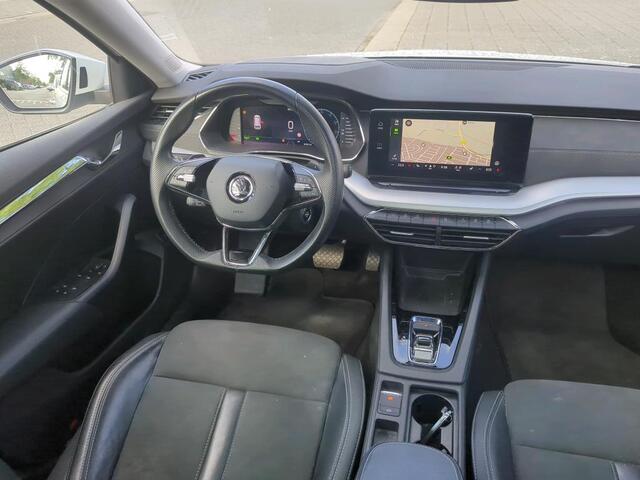 Skoda OCTAVIA Combi 1.4 TSI 204pk DSG iV PHEV Business Edition Plus / Panorama dak / Achteruitrij camera / Stoelverwarming voor + achter / 18'' LMV