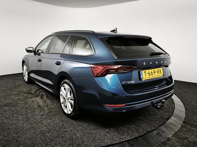 Skoda OCTAVIA Combi 1.5 e-TSI Business Edition | Stoelverwarming | Trekhaak | Navigatie | Parkeersensoren V+A |