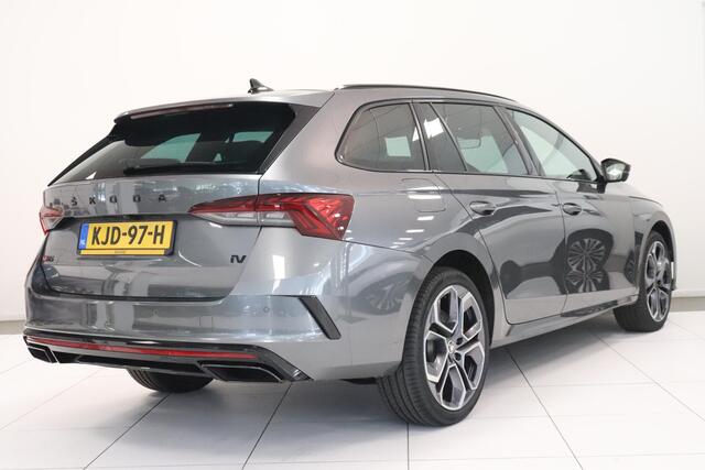 Skoda OCTAVIA Combi 1.4 TSI iV PHEV RS | 360° Camera | SoH 95,7% | Memory | Adaptieve cruise | Matrix LED |