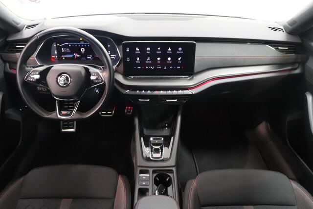 Skoda OCTAVIA Combi 1.4 TSI iV PHEV RS | 360° Camera | SoH 95,7% | Memory | Adaptieve cruise | Matrix LED |