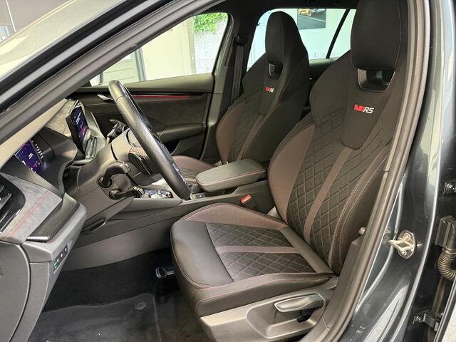 Skoda OCTAVIA Combi 1.4 TSI RS iV PHEV Business | STOEL.V.W | CARPLAY | 94% SOH |