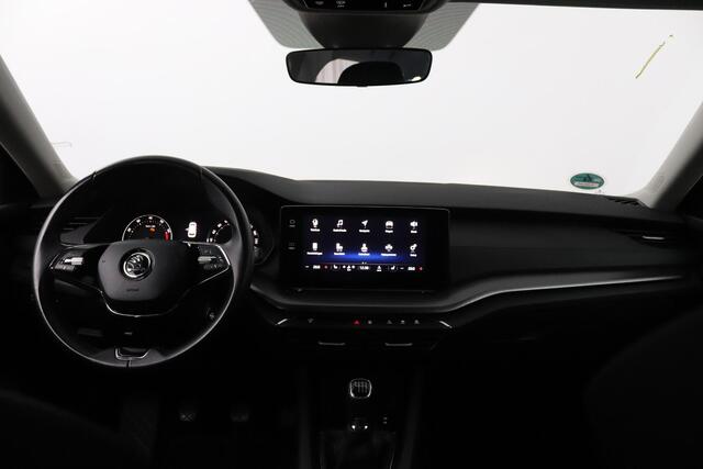 Skoda OCTAVIA Combi 1.5 TSI 150pk Edition | Carplay/Android Auto | Stoelverwarming | 16"velgen |