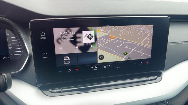 Skoda OCTAVIA Combi 1.0 TSI Sport Business TREKHAAK / RS-STOELEN / FULL LED / CARPLAY / NAVI / CLIMA / PDC / BLUETOOTH / CRUISE / NL-AUTO