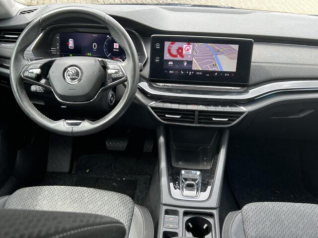 Skoda OCTAVIA Combi 1.5 e-TSI Business Edition Plus | Navigatie | Camera | Climate Control | Cruise Control |