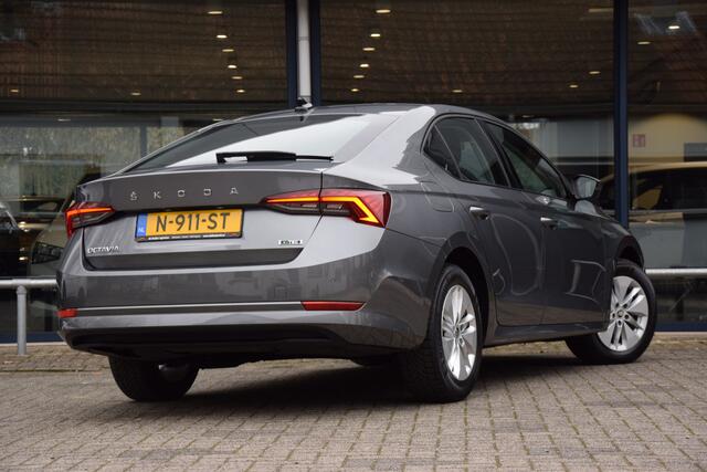 Skoda OCTAVIA 1.0 e-TSI Business Edition DSG Automaat | Rijklaar incl. BOVAG Garantie | Org. NL | Full LED | Apple Carplay/Android Auto | Virtual Cockpit | Stoelverwarming | Elektrische Klep | Cruise Control |