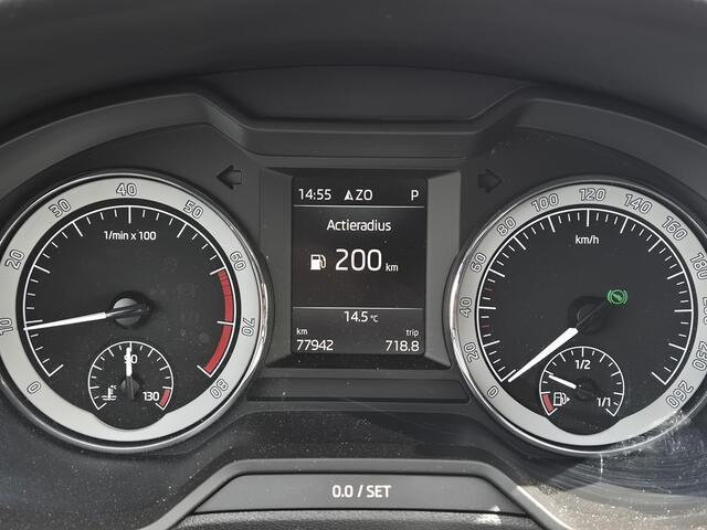 Skoda OCTAVIA Combi 1.5 TSI Greentech Business Edition Plus | Parkeersensoren | AppleCarplay/AndroidAuto | Trekhaak | Camera |