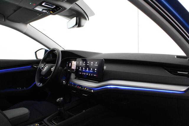 Skoda OCTAVIA Combi 1.0 TSI Business > Camera/Trekhaak/Stoelverwarming...