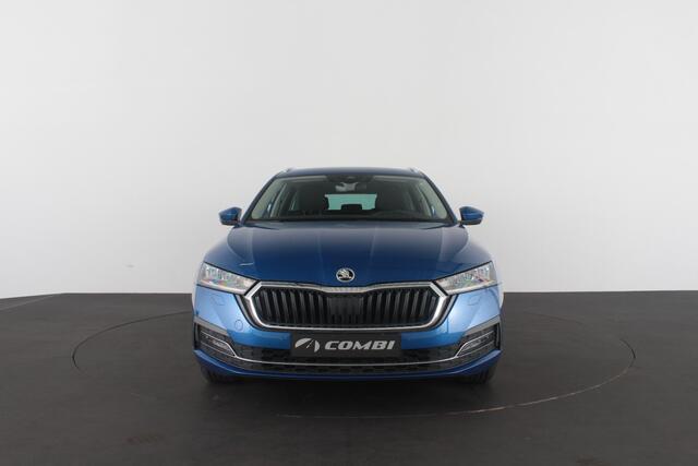 Skoda OCTAVIA Combi 1.0 TSI Business > Camera/Trekhaak/Stoelverwarming...