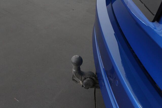 Skoda OCTAVIA Combi 1.0 TSI Business > Camera/Trekhaak/Stoelverwarming...