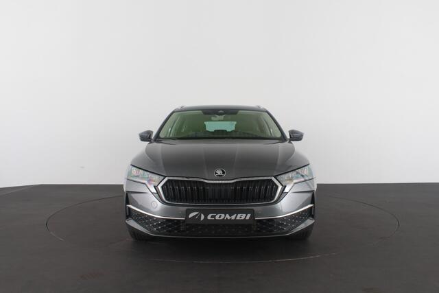 Skoda OCTAVIA Combi 1.5 TSI MHEV Business Edition Plus > Trekhaak/Camera/Winterpakket
