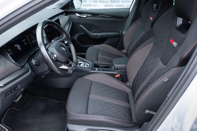 Skoda OCTAVIA Combi 1.4 TSI RS iV PHEV Business | Plug-in Hybrid (PHEV) | Trekhaak | Navigatie 10" | Virtual Cockpit | Matrix LED Koplampen | Keyless Entry | Apple Carplay | Android Auto