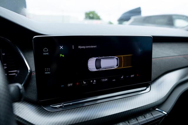 Skoda OCTAVIA Combi 1.4 TSI RS iV PHEV Business | Plug-in Hybrid (PHEV) | Trekhaak | Navigatie 10" | Virtual Cockpit | Matrix LED Koplampen | Keyless Entry | Apple Carplay | Android Auto