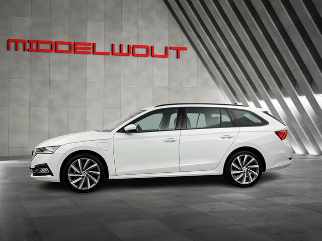 Skoda OCTAVIA Combi 1.4 TSI PHEV Business Sport+ Pano-dak/Memory/Canton