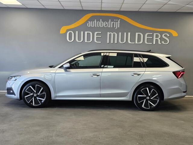 Skoda OCTAVIA Combi 1.4 TSI iV PHEV /Massage/Trekhaak/Camera/Stoel-stuurverw.